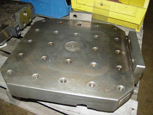 MAKINO A-55 PALLET FOR SALE