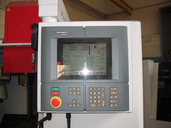 Cincinnati Arrow 500 Vertical Machining Center