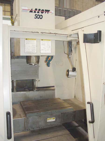 Cincinnati Arrow 500 vertical machining center