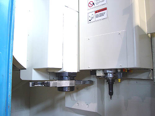 Okuma Crown V4018 For Sale, CNC mill, used CNC mill, Machining Center