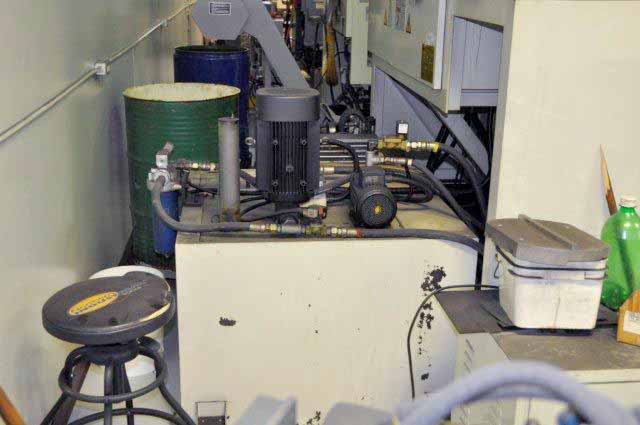 HURCO VTC-40 CNC Vertical Mill Machining Center for sale