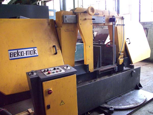 31.5" x 31.5" BEKA MAK HORIZONTAL BAND SAW for sale