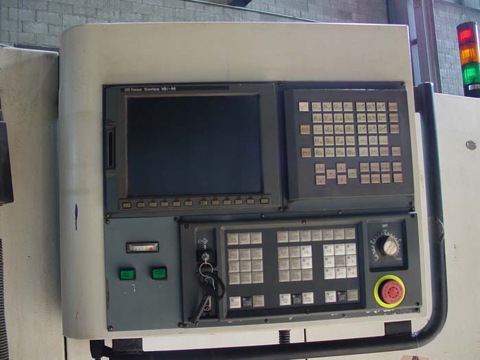 Cincinnati Lancer 2000 CNC Vertical Machining Center