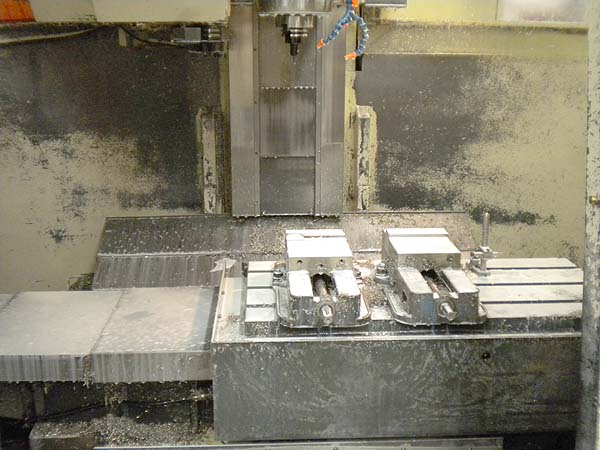 Yang MV-3A CNC Vertical Machining Center CNC Mill for sale