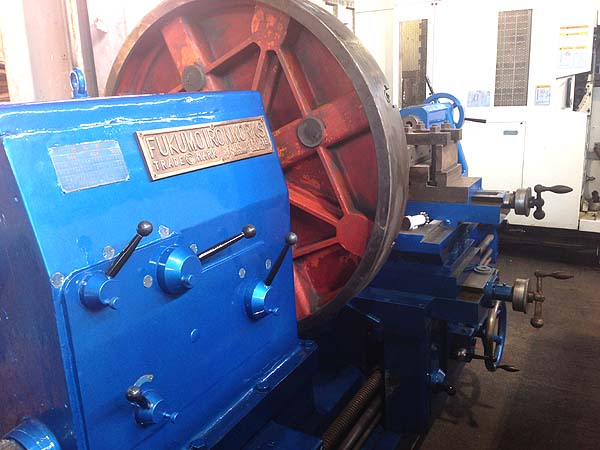 Fukumo Iron Works 48"/68" x 72" Gap Bed Lathe Model 1600 Mill for sale