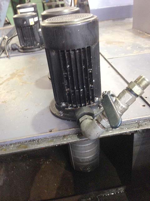 Turbo Microfine 23" Wide Chip Conveyor with Tank and Pump for sale