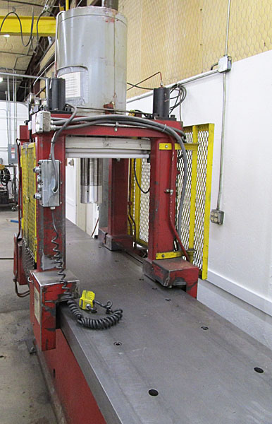 125 Ton Traveling 4-Post Hydraulic Straightening Press for sale