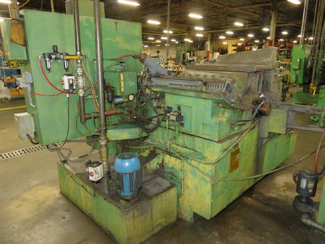Cincinnati Milacron Model 340-20 DE "Twin Grip" Centerless Grinder 