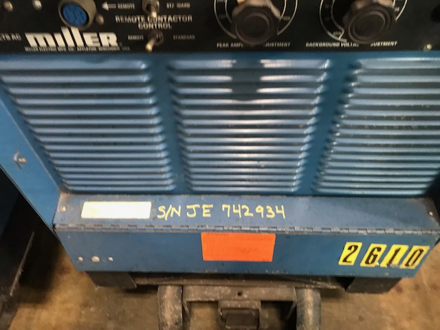 Miller 450 amp Pulstar 450 Constant Potential DC Mig Welder