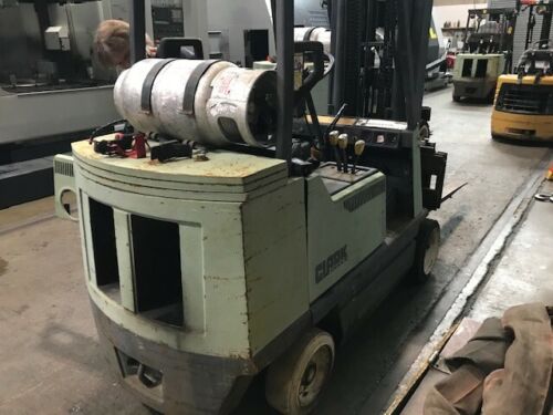 Clark GCS-30MC 5000 LB Fork Lift, Clark Fork Truck with Side Shift, 5000 LB Fork Lift