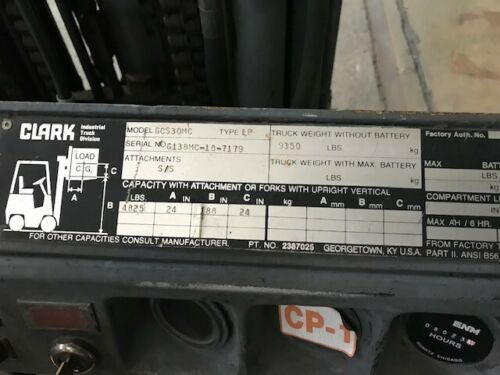 Clark GCS-30MC 5000 LB Fork Lift, Clark Fork Truck with Side Shift, 5000 LB Fork Lift