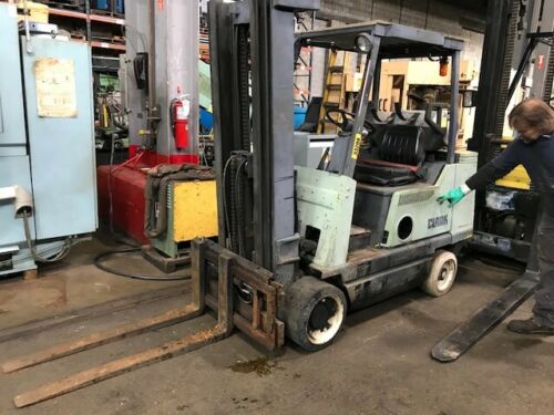 Clark GCS-30MC 5000 LB Fork Lift, Clark Fork Truck with Side Shift, 5000 LB Fork Lift