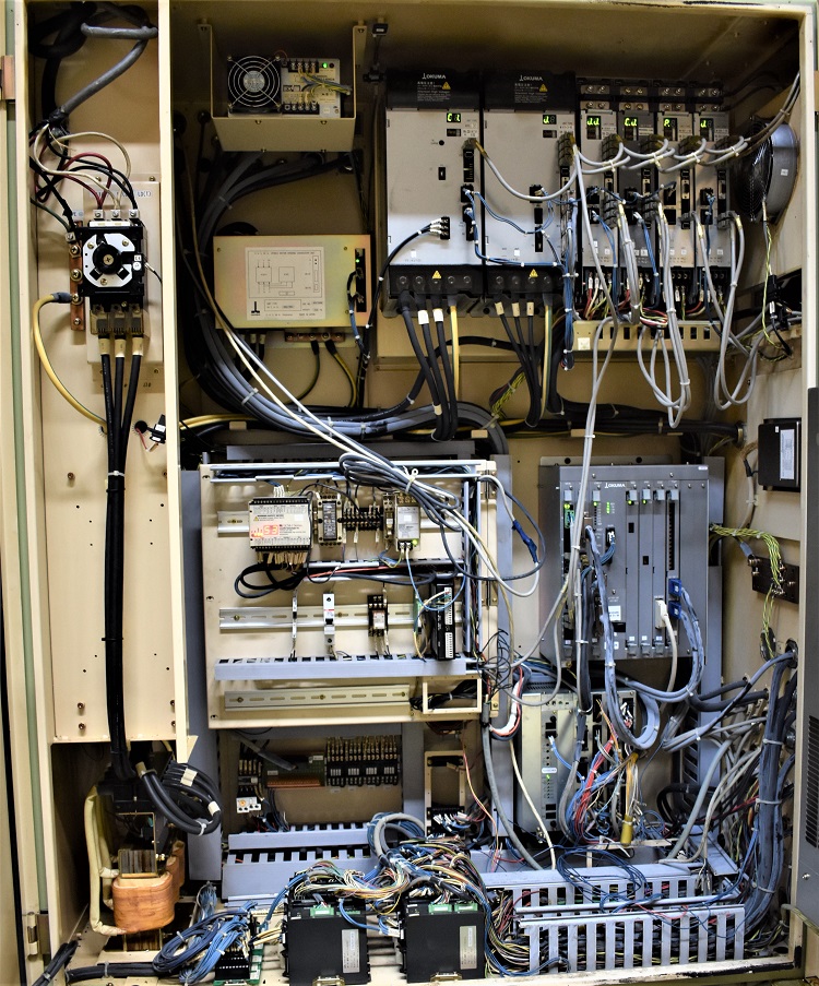 Okuma MU 400VA 5-Axis CNC Vertical Mill, Okuma 400 5 Axis CNC Vertical Mill, Okuma 5 Axis Trunnion Style CNC Vertical Machining Center, 15" 5 Axis CNC Vertical Mill For Sale