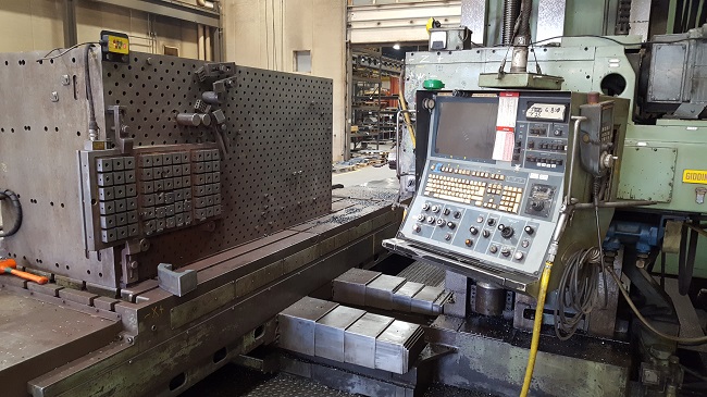 Used 5" Giddings & Lewis Table Type Horizontal Boring Mill For Sale