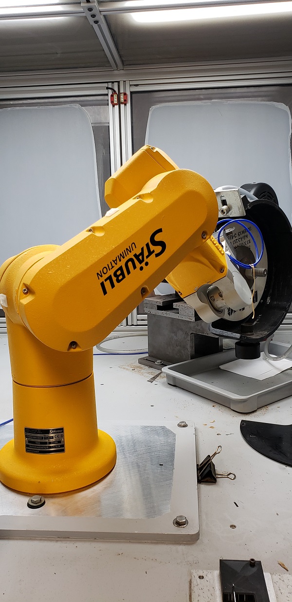 STAUBLI TX-40 6-AXIS ROBOT CELL WITH GRINDER ATTACHMENT, Staubli robot cell, Robot Grinding Cell